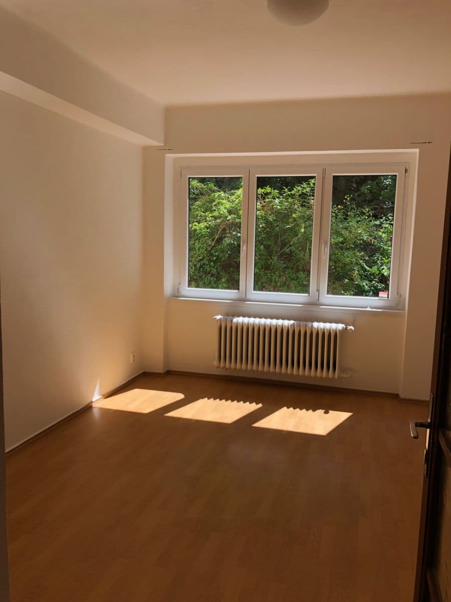 Prenájom bytu 3-izbový 85 m², Pod Kesnerkou, Praha, Praha Prenájom bytu 3-izbový 85 m², Pod Kesnerkou, Praha, Praha