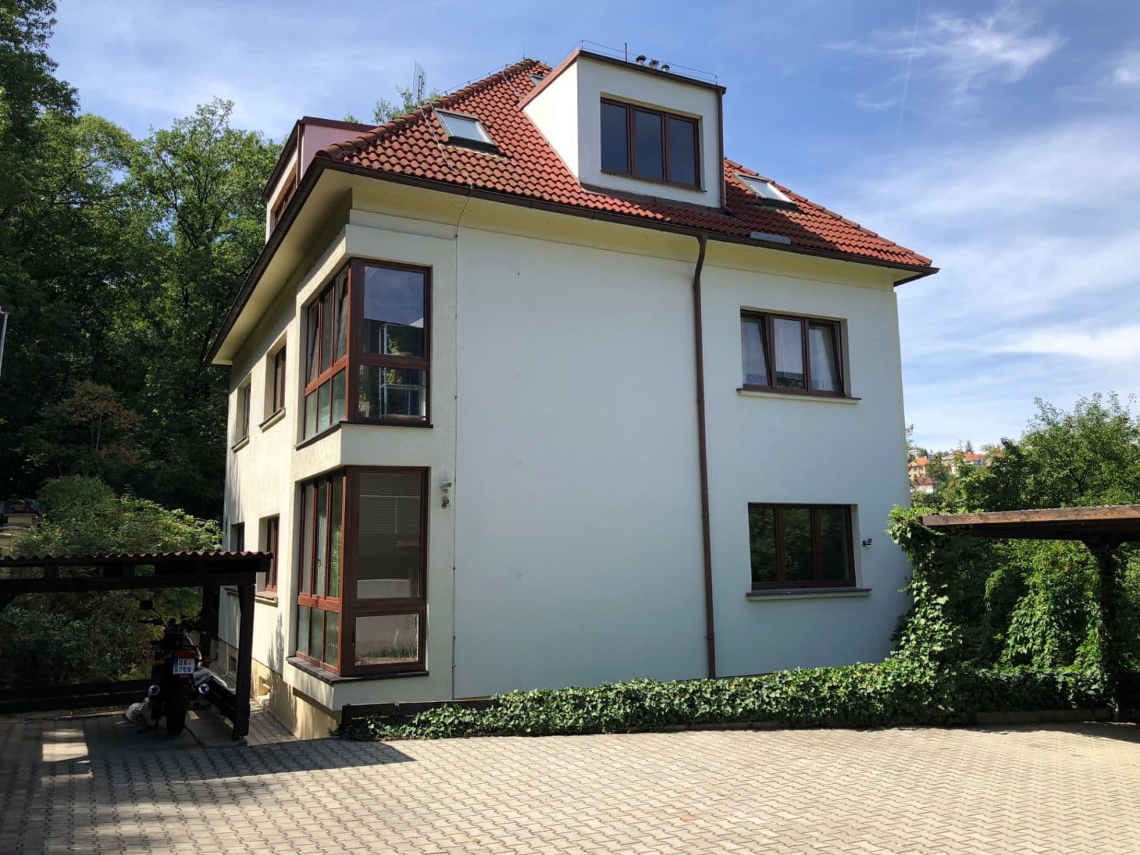 Prenájom bytu 3-izbový 85 m², Pod Kesnerkou, Praha, Praha Prenájom bytu 3-izbový 85 m², Pod Kesnerkou, Praha, Praha