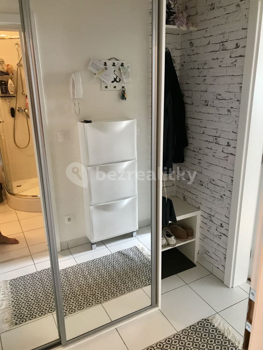 Prenájom bytu 1-izbový 34 m², Milose Havla, Praha, Praha Prenájom bytu 1-izbový 34 m², Milose Havla, Praha, Praha