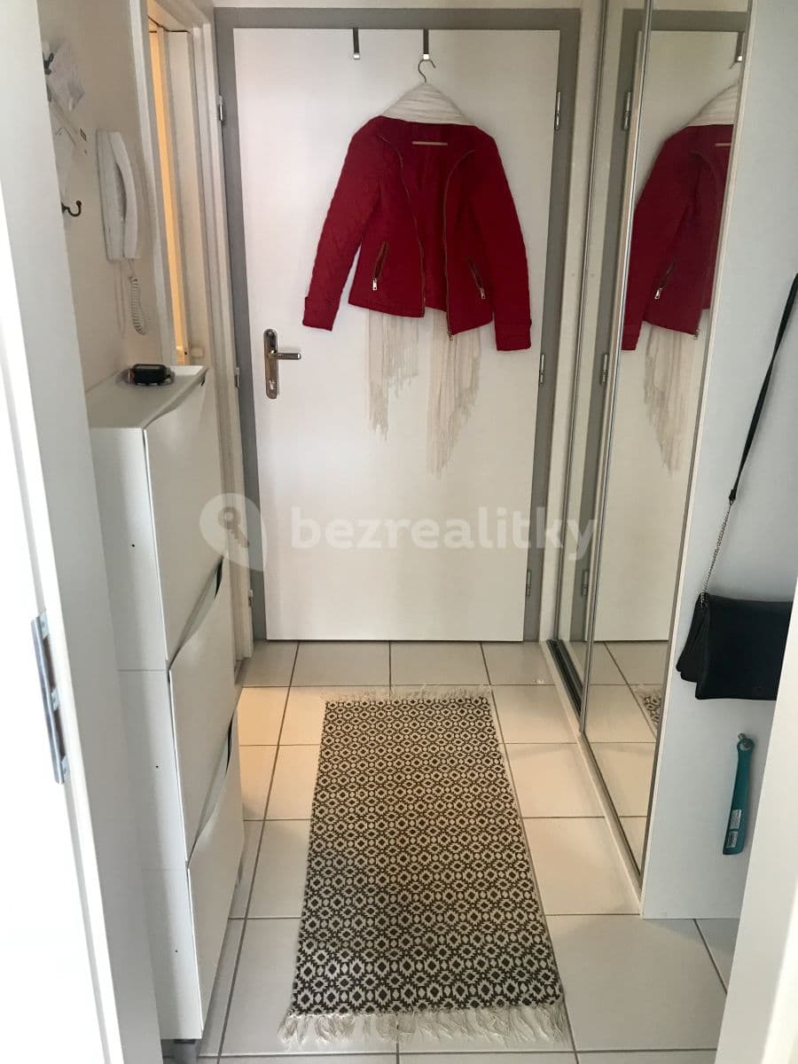 Prenájom bytu 1-izbový 34 m², Milose Havla, Praha, Praha Prenájom bytu 1-izbový 34 m², Milose Havla, Praha, Praha