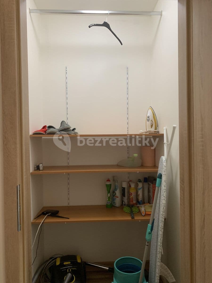 Prenájom bytu 3-izbový 81 m², Schoellerova, Praha, Praha Prenájom bytu 3-izbový 81 m², Schoellerova, Praha, Praha