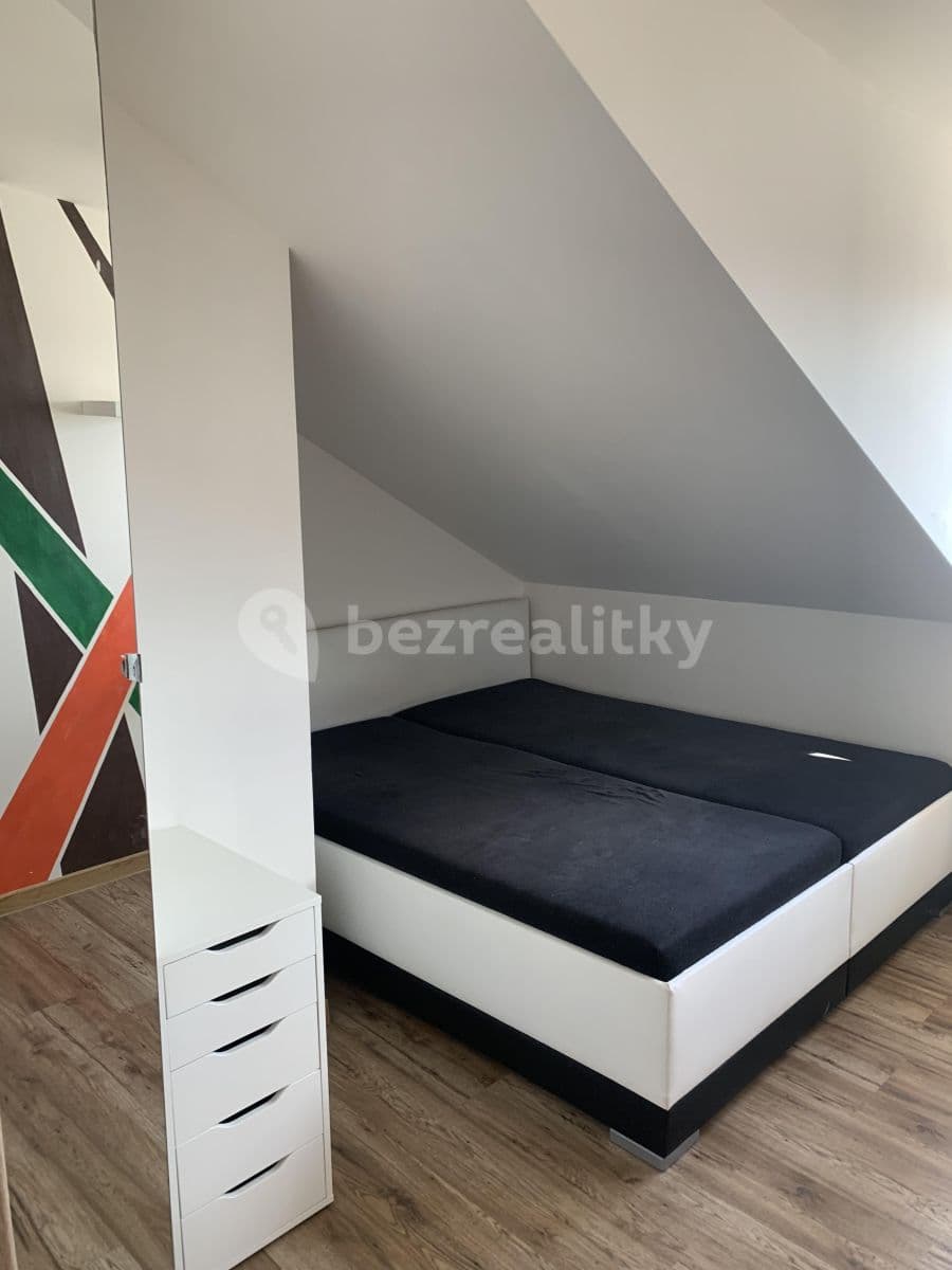 Prenájom bytu 3-izbový 81 m², Schoellerova, Praha, Praha Prenájom bytu 3-izbový 81 m², Schoellerova, Praha, Praha