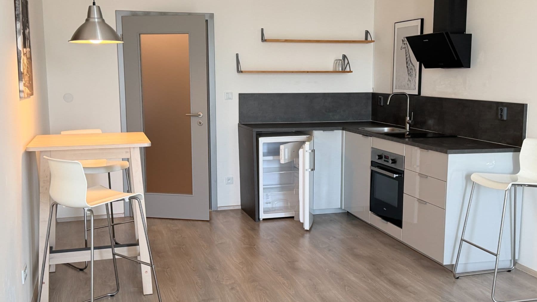 Prenájom bytu 1-izbový 43 m², Premonstrátů, Chýně, Středočeský kraj Prenájom bytu 1-izbový 43 m², Premonstrátů, Chýně, Středočeský kraj