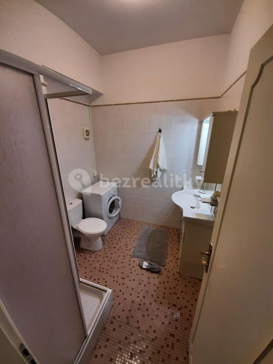 Prenájom bytu 1-izbový 33 m², Duškova, Praha, Praha Prenájom bytu 1-izbový 33 m², Duškova, Praha, Praha