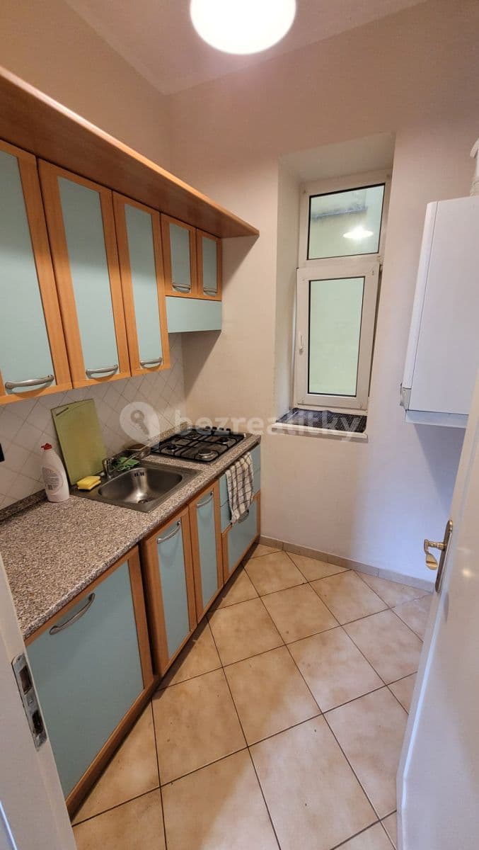 Prenájom bytu 1-izbový 33 m², Duškova, Praha, Praha Prenájom bytu 1-izbový 33 m², Duškova, Praha, Praha