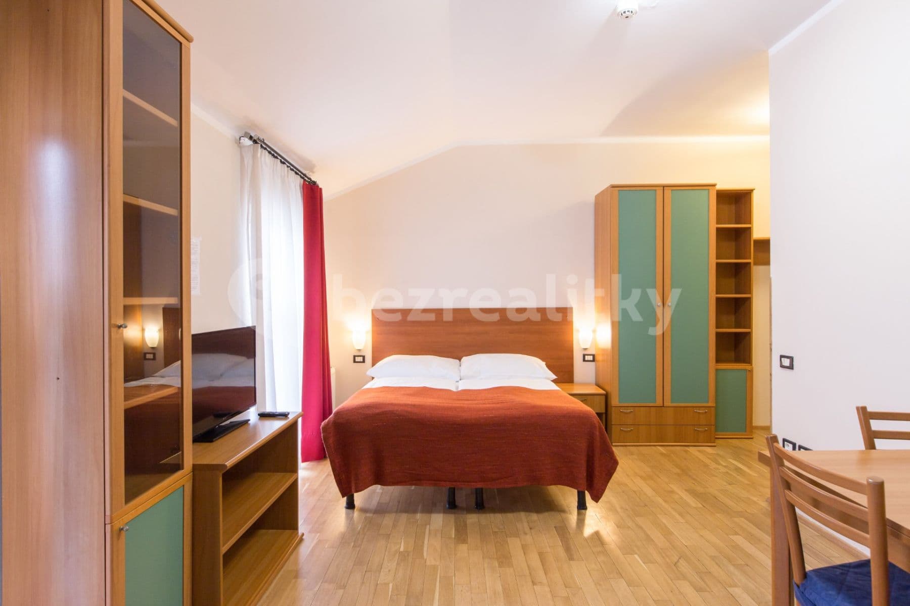 Prenájom bytu 1-izbový 33 m², Duškova, Praha, Praha Prenájom bytu 1-izbový 33 m², Duškova, Praha, Praha