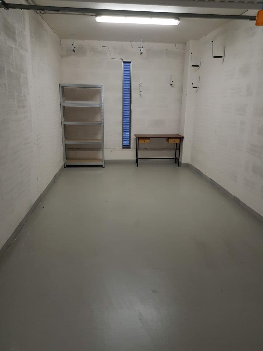 Prenájom garáže 17 m², Lovosická, Praha, Praha Prenájom garáže 17 m², Lovosická, Praha, Praha