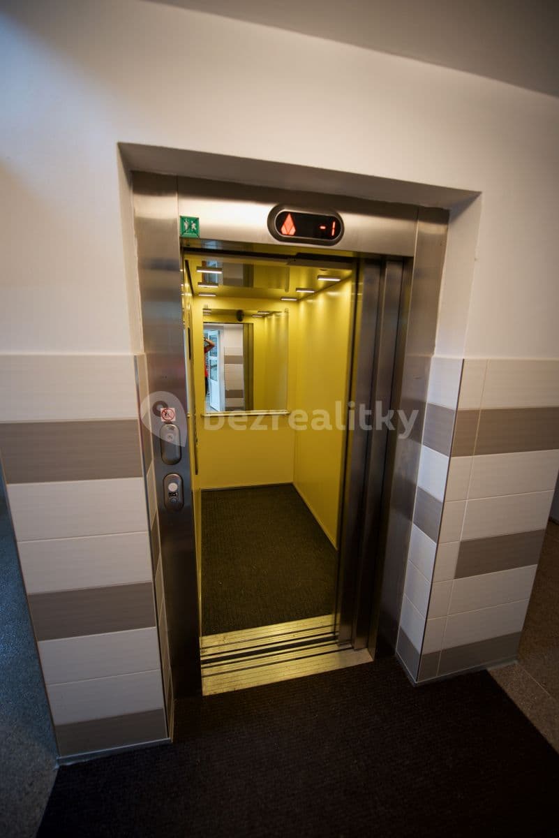 Prenájom bytu 2-izbový 45 m², Zázvorkova, Praha, Praha Prenájom bytu 2-izbový 45 m², Zázvorkova, Praha, Praha