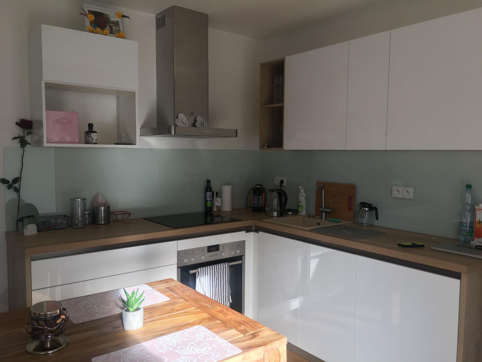 Prenájom bytu 3-izbový 887 m², 5. května, Mníšek pod Brdy, Středočeský kraj Prenájom bytu 3-izbový 887 m², 5. května, Mníšek pod Brdy, Středočeský kraj