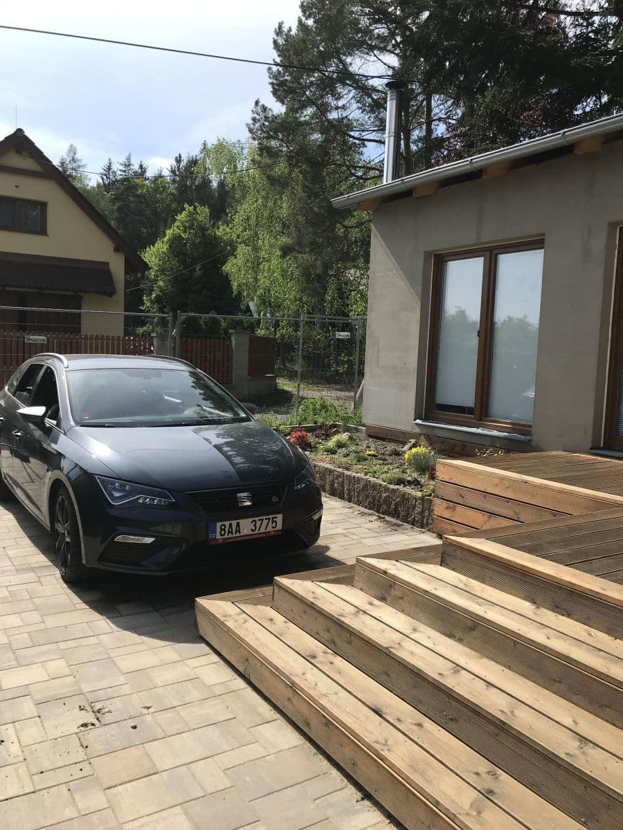 Prenájom bytu 3-izbový 887 m², 5. května, Mníšek pod Brdy, Středočeský kraj Prenájom bytu 3-izbový 887 m², 5. května, Mníšek pod Brdy, Středočeský kraj