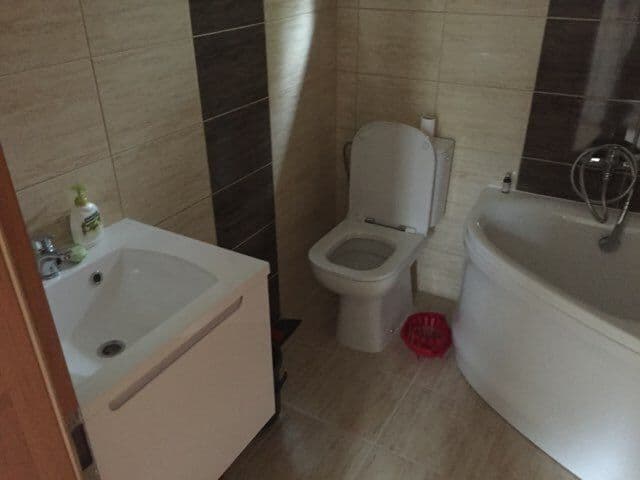 Prenájom bytu 3-izbový 887 m², 5. května, Mníšek pod Brdy, Středočeský kraj Prenájom bytu 3-izbový 887 m², 5. května, Mníšek pod Brdy, Středočeský kraj