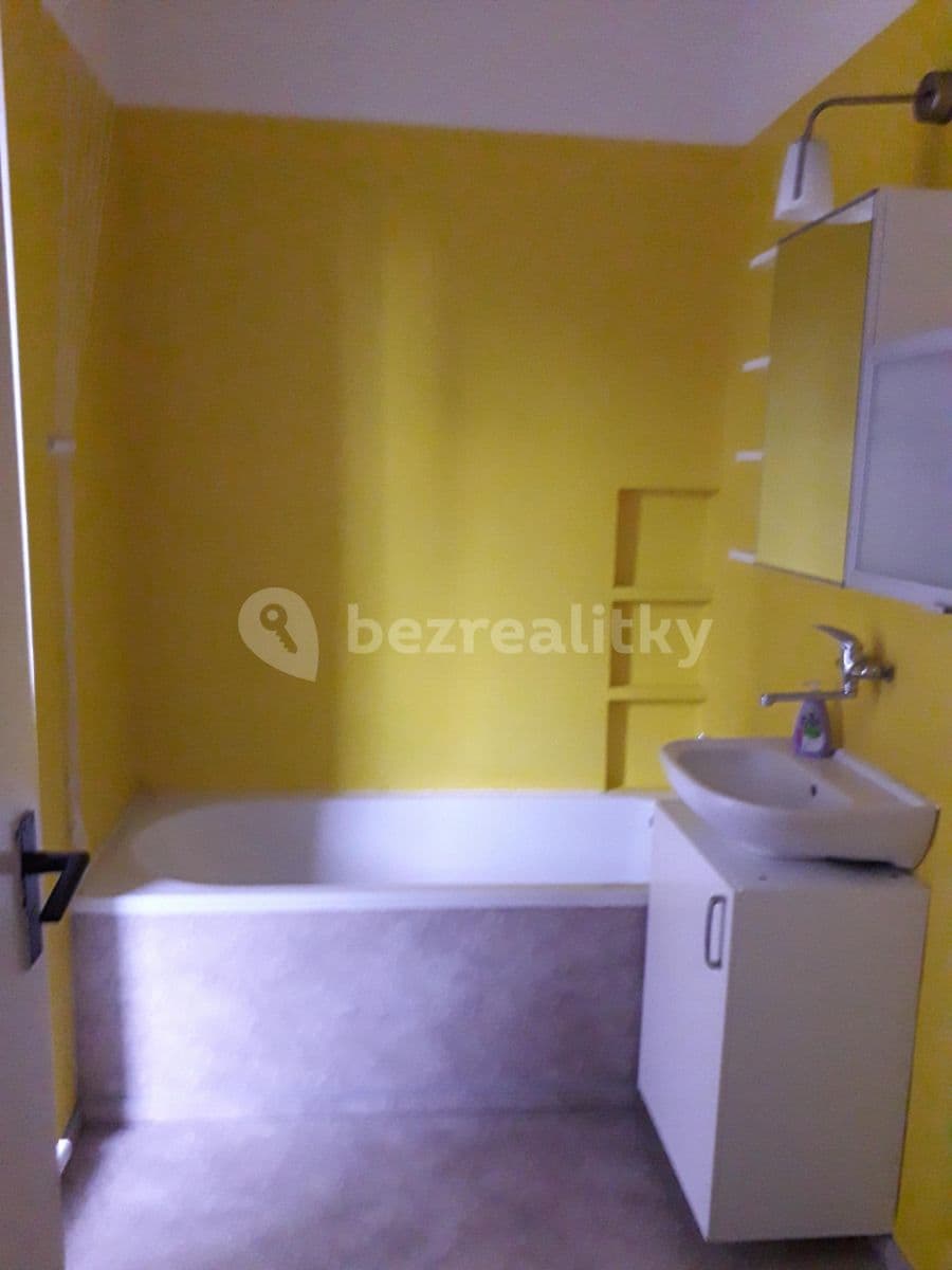 Prenájom bytu 1-izbový 32 m², Blanická, Olomouc, Olomoucký kraj Prenájom bytu 1-izbový 32 m², Blanická, Olomouc, Olomoucký kraj