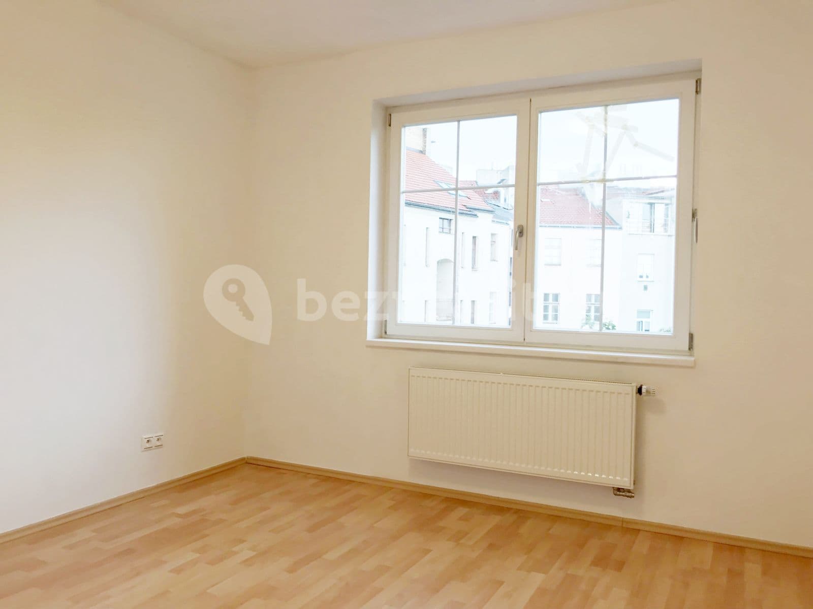 Prenájom bytu 2-izbový 40 m², Černomořská, Praha, Praha Prenájom bytu 2-izbový 40 m², Černomořská, Praha, Praha