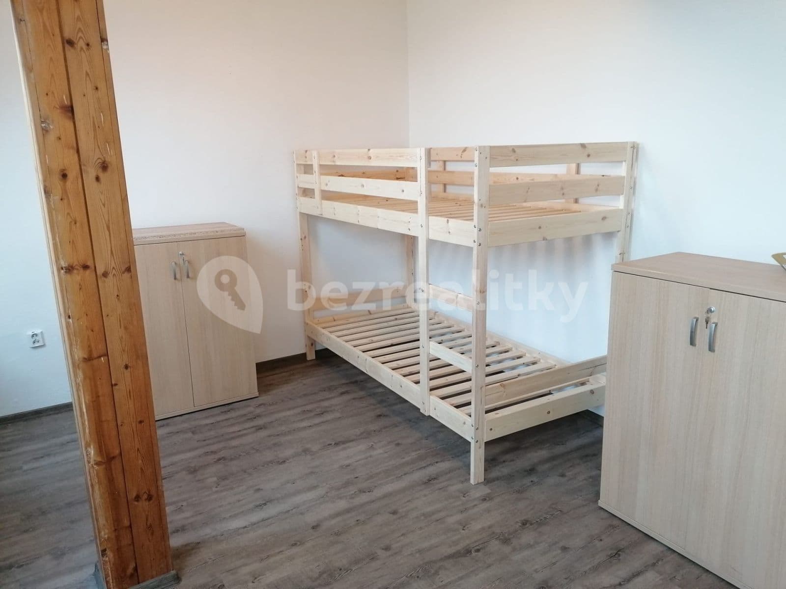 Prenájom bytu 3-izbový 82 m², U Husova sboru, Pardubice, Pardubický kraj Prenájom bytu 3-izbový 82 m², U Husova sboru, Pardubice, Pardubický kraj