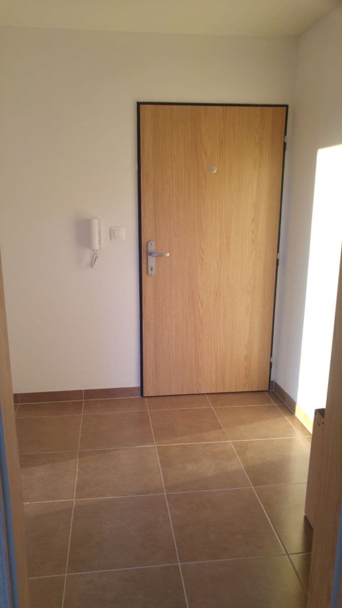 Prenájom bytu 2-izbový 48 m², Ječná, Hostivice, Středočeský kraj Prenájom bytu 2-izbový 48 m², Ječná, Hostivice, Středočeský kraj