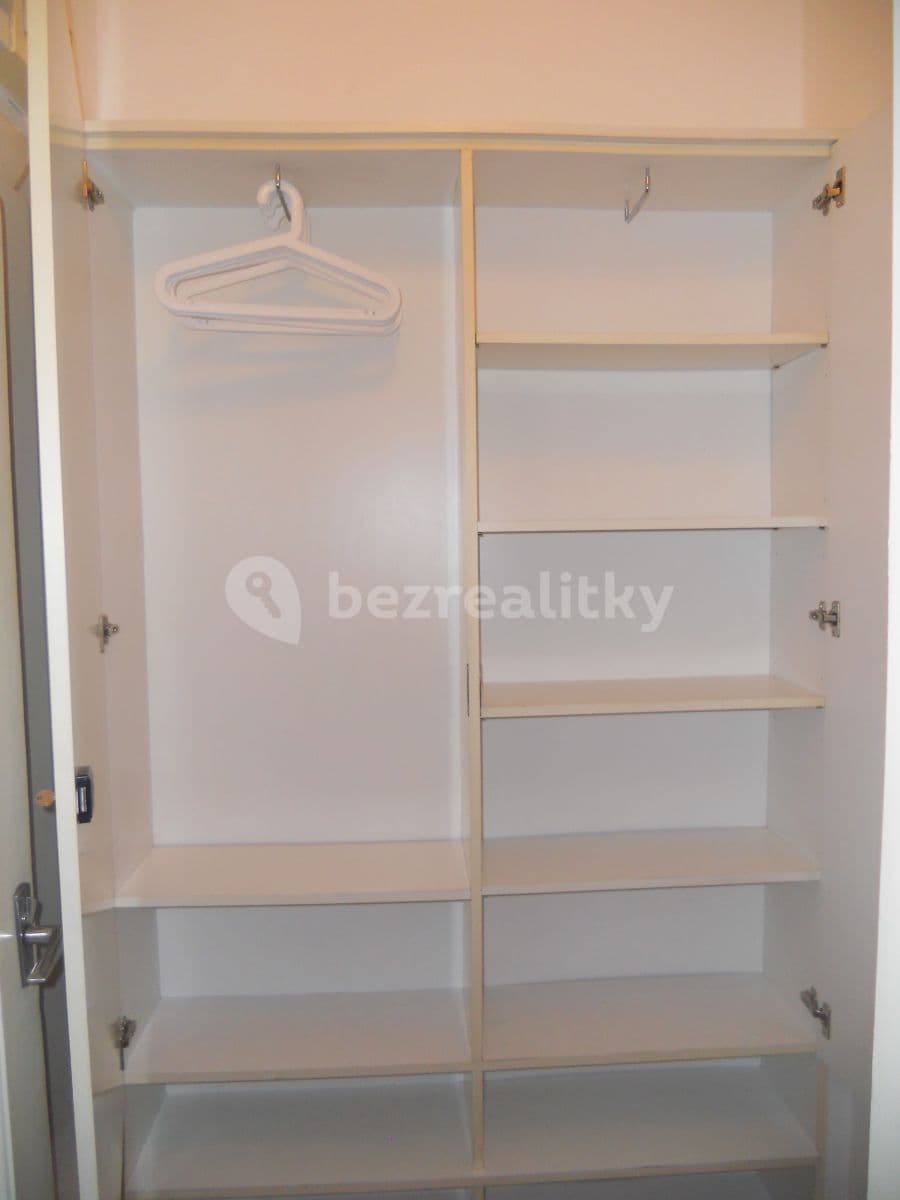 Prenájom bytu 1-izbový 25 m², Koulova, Praha, Praha Prenájom bytu 1-izbový 25 m², Koulova, Praha, Praha