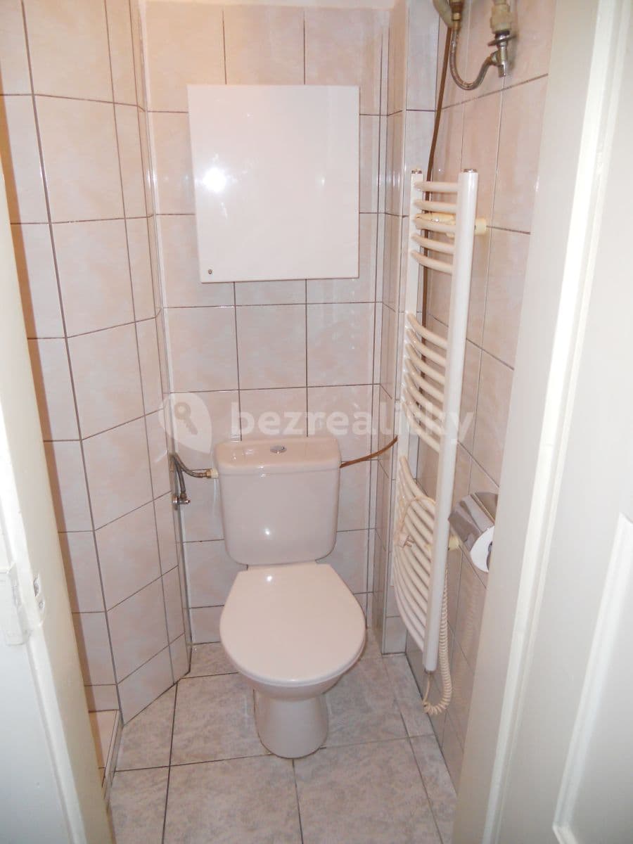 Prenájom bytu 1-izbový 25 m², Koulova, Praha, Praha Prenájom bytu 1-izbový 25 m², Koulova, Praha, Praha