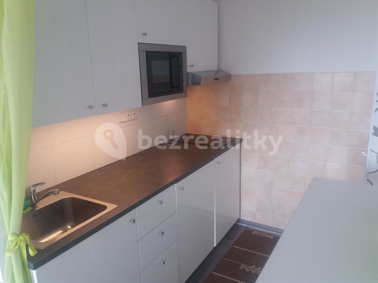 Prenájom bytu 1-izbový 37 m², Nušlova, Praha, Praha Prenájom bytu 1-izbový 37 m², Nušlova, Praha, Praha