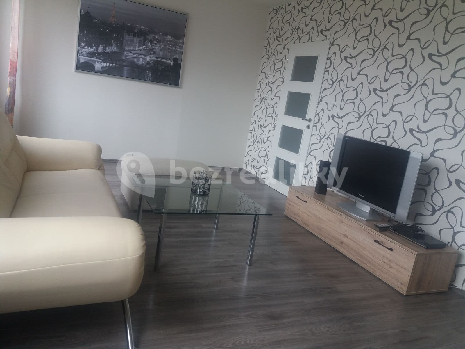 Prenájom bytu 1-izbový 37 m², Nušlova, Praha, Praha Prenájom bytu 1-izbový 37 m², Nušlova, Praha, Praha