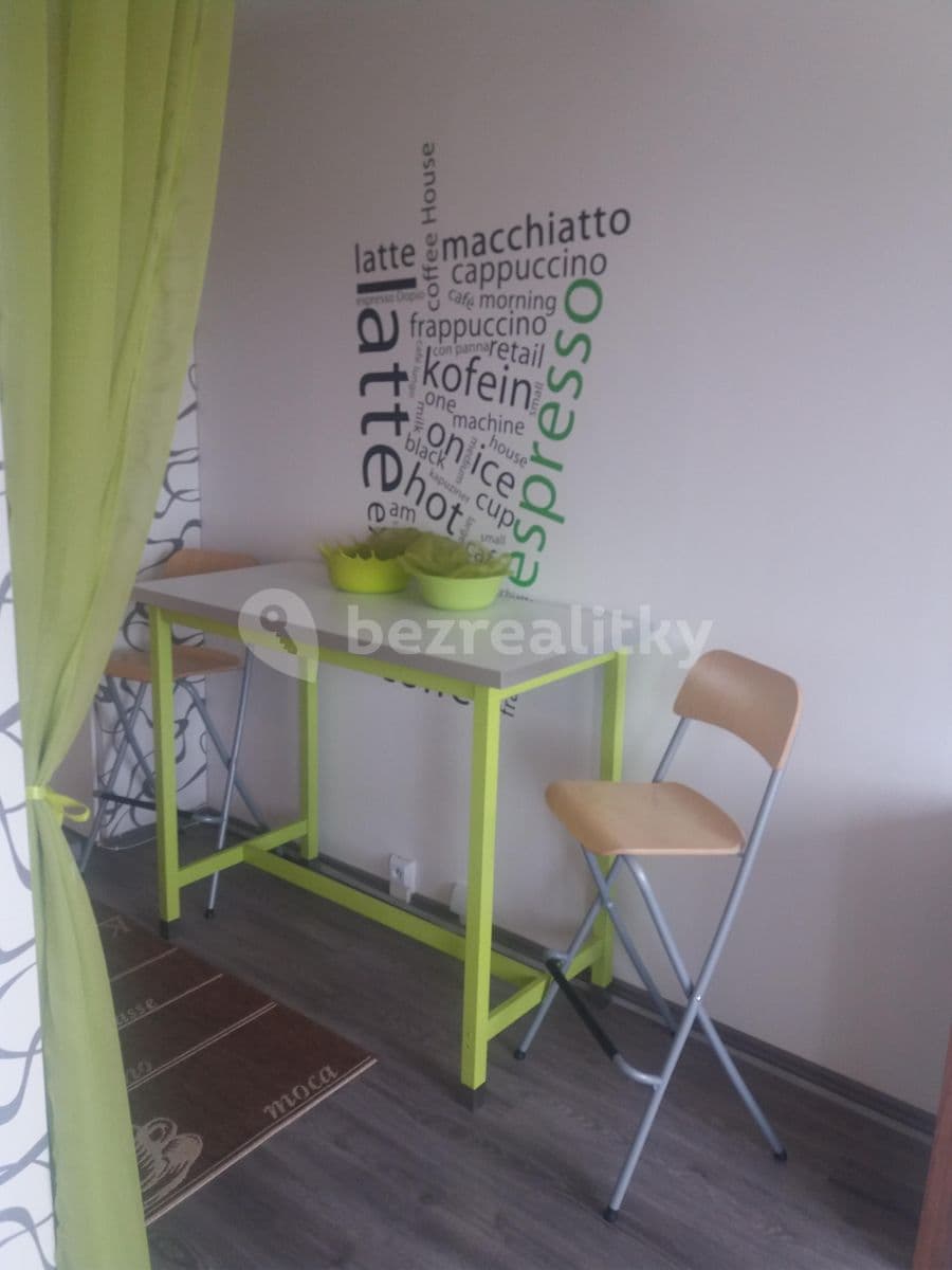 Prenájom bytu 1-izbový 37 m², Nušlova, Praha, Praha Prenájom bytu 1-izbový 37 m², Nušlova, Praha, Praha