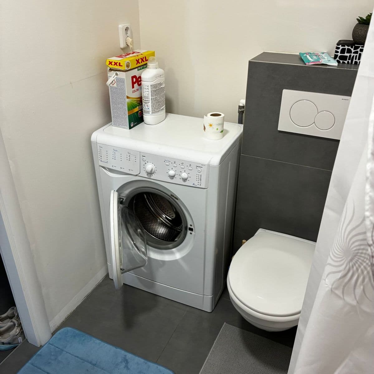 Prenájom bytu 1-izbový 37 m², Nušlova, Praha, Praha Prenájom bytu 1-izbový 37 m², Nušlova, Praha, Praha