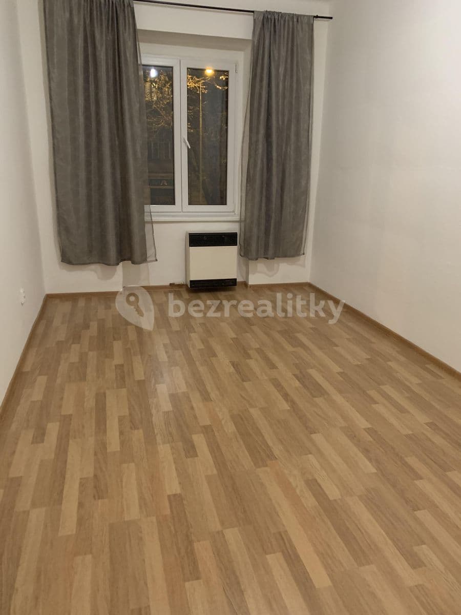Prenájom bytu 3-izbový 75 m², Dvacátého osmého pluku, Praha, Praha Prenájom bytu 3-izbový 75 m², Dvacátého osmého pluku, Praha, Praha