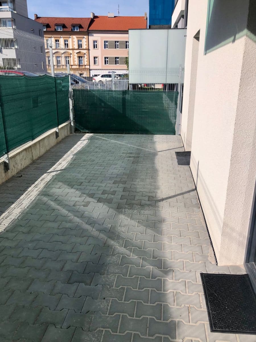 Prenájom bytu 2-izbový 59 m², Poděbradova, Plzeň, Plzeňský kraj Prenájom bytu 2-izbový 59 m², Poděbradova, Plzeň, Plzeňský kraj