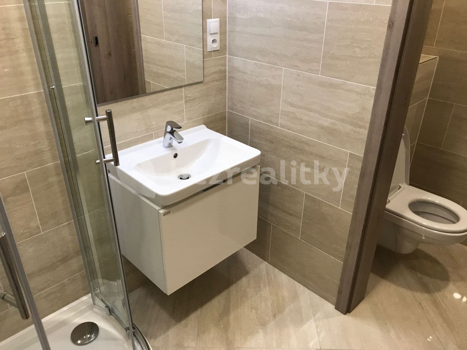 Prenájom bytu 1-izbový 30 m², Petrohradská, Praha, Praha Prenájom bytu 1-izbový 30 m², Petrohradská, Praha, Praha