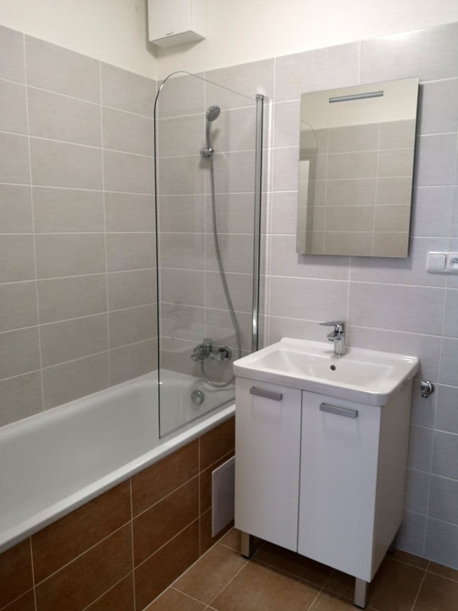 Prenájom bytu 2-izbový 60 m², Kadečkové, Praha, Praha Prenájom bytu 2-izbový 60 m², Kadečkové, Praha, Praha