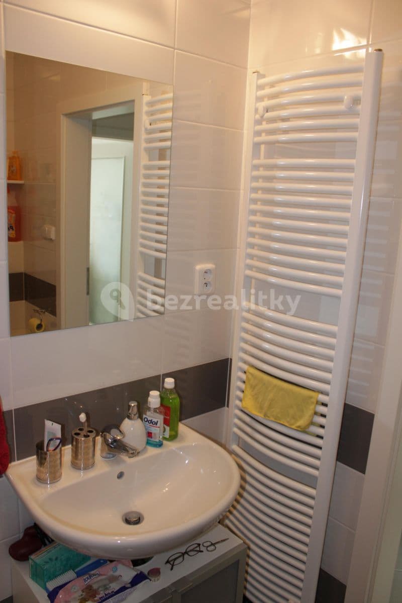 Prenájom bytu 1-izbový 30 m², Prušánecká, Praha, Praha Prenájom bytu 1-izbový 30 m², Prušánecká, Praha, Praha