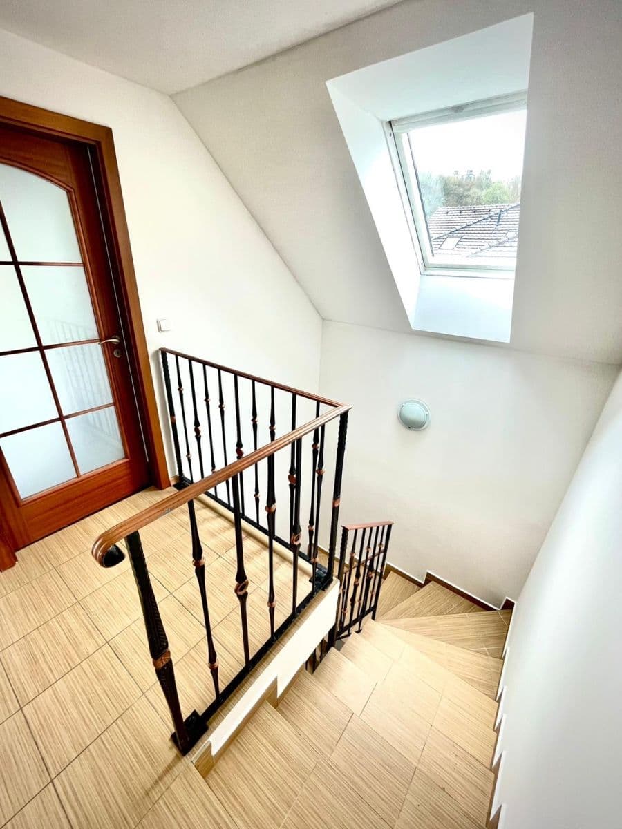 Prenájom domu 140 m², pozemek 1.000 m², K Rohu, Jenišov, Karlovarský kraj Prenájom domu 140 m², pozemek 1.000 m², K Rohu, Jenišov, Karlovarský kraj