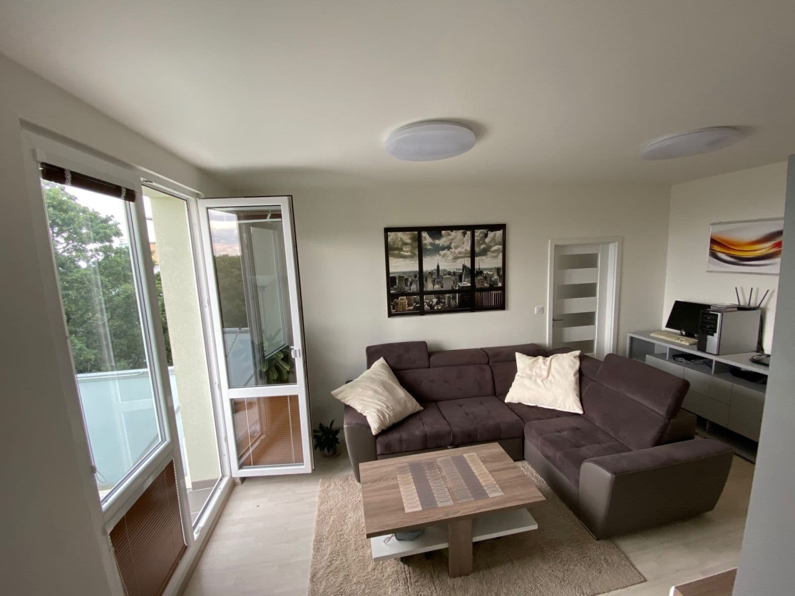 Prenájom bytu 2-izbový 52 m², Na Okraji, Praha, Praha Prenájom bytu 2-izbový 52 m², Na Okraji, Praha, Praha