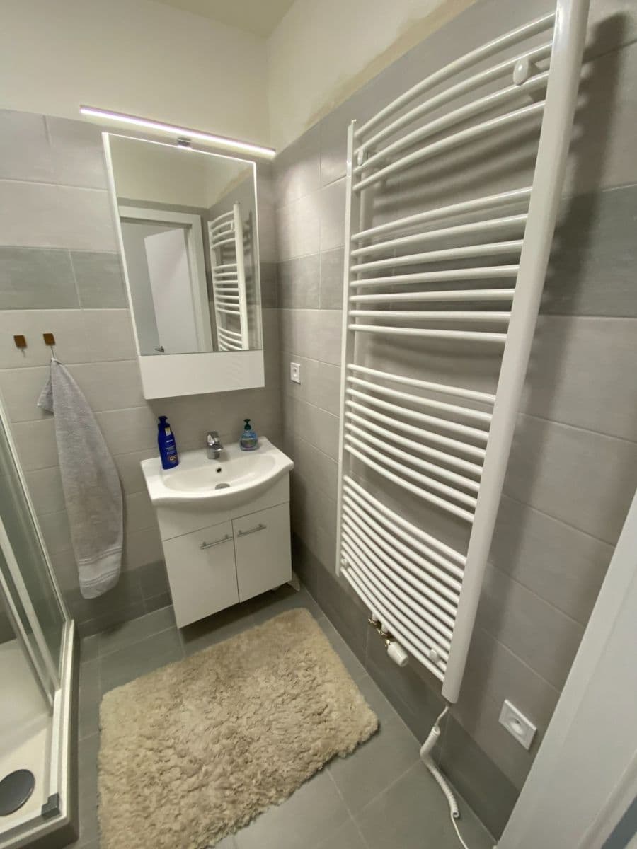 Prenájom bytu 2-izbový 52 m², Na Okraji, Praha, Praha Prenájom bytu 2-izbový 52 m², Na Okraji, Praha, Praha