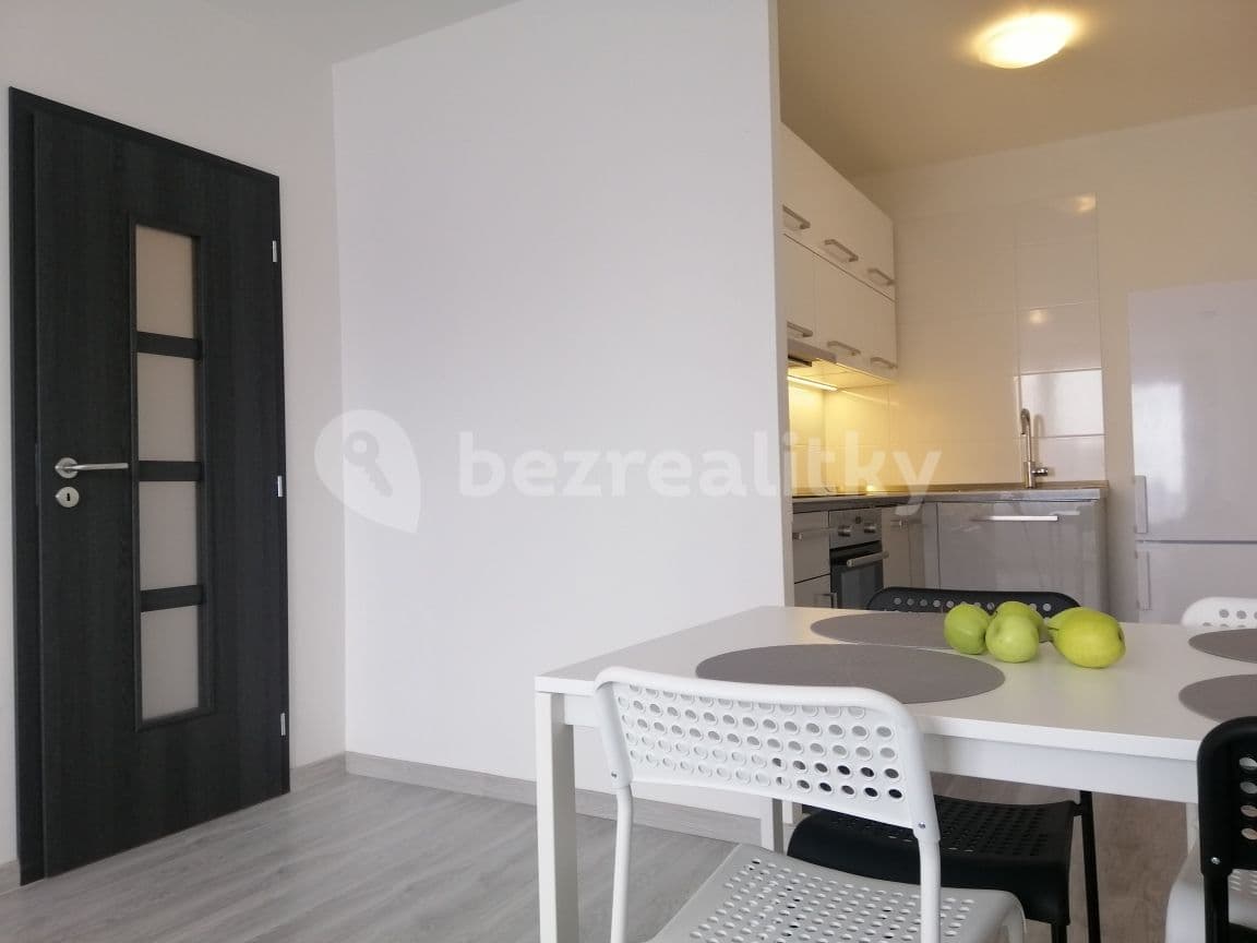 Prenájom bytu 2-izbový 43 m², Kardašovská, Praha, Praha Prenájom bytu 2-izbový 43 m², Kardašovská, Praha, Praha