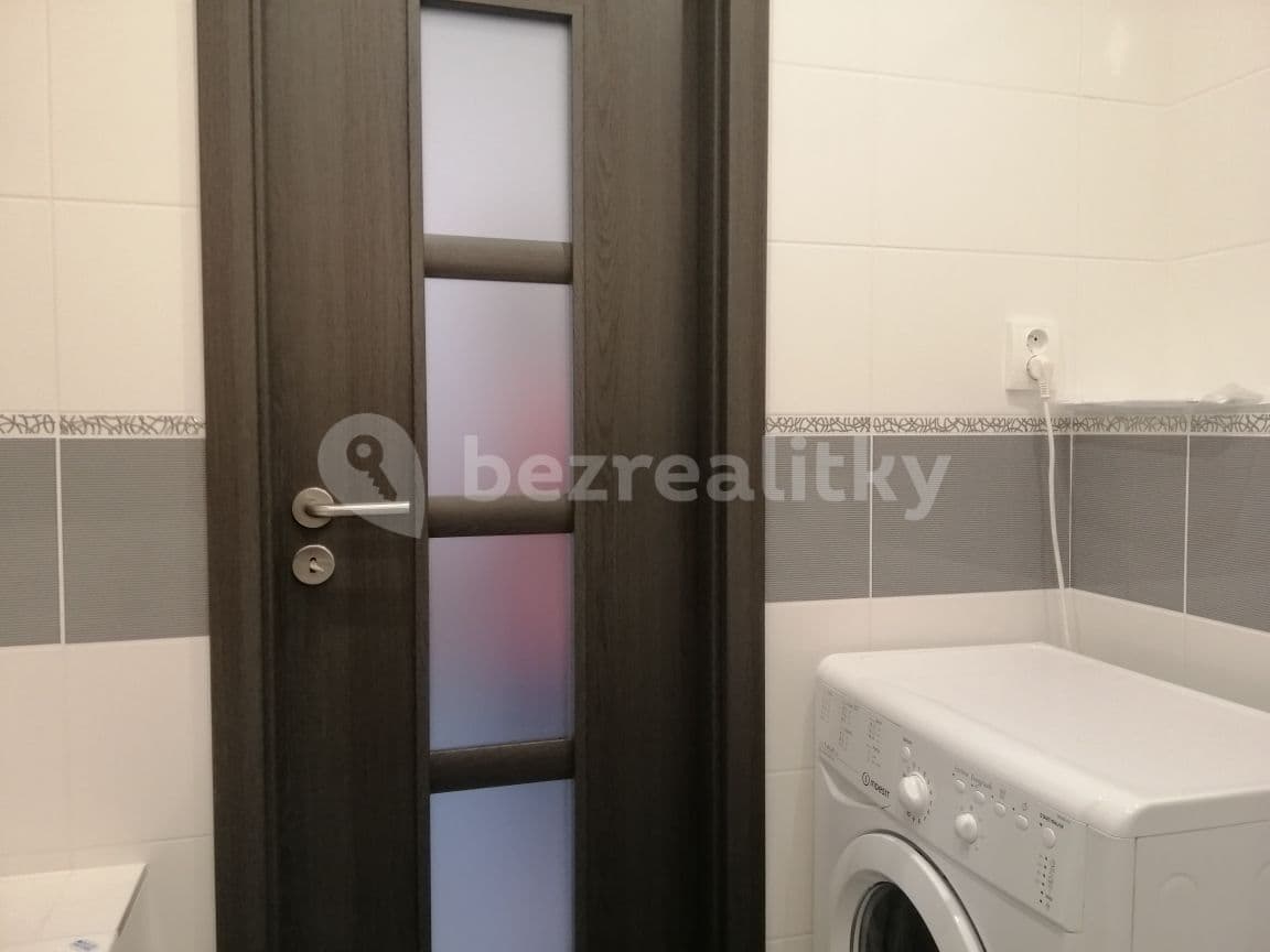 Prenájom bytu 2-izbový 43 m², Kardašovská, Praha, Praha Prenájom bytu 2-izbový 43 m², Kardašovská, Praha, Praha