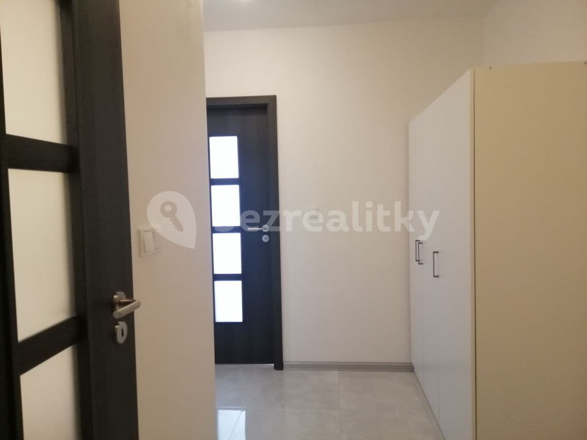 Prenájom bytu 2-izbový 43 m², Kardašovská, Praha, Praha Prenájom bytu 2-izbový 43 m², Kardašovská, Praha, Praha