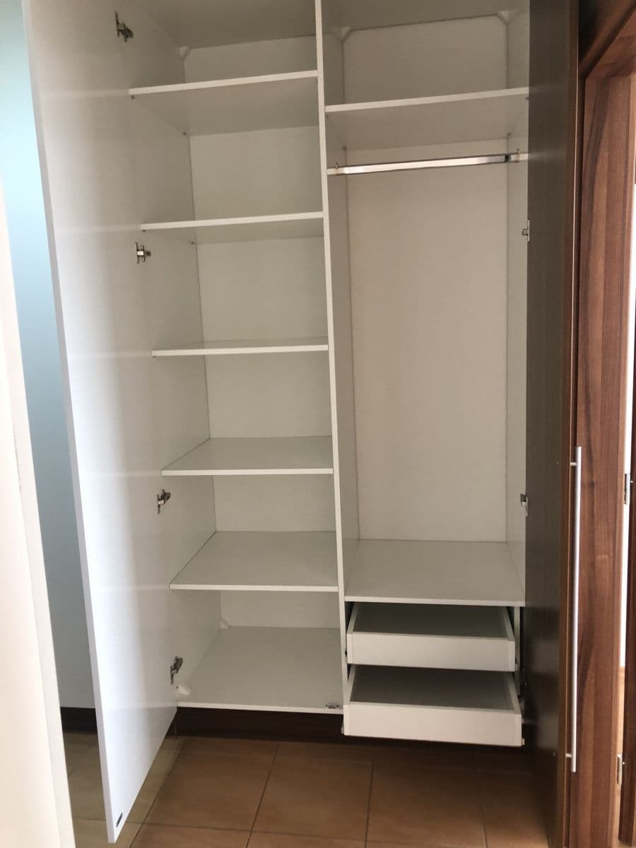 Prenájom bytu 2-izbový 40 m², Italská, Kladno, Středočeský kraj Prenájom bytu 2-izbový 40 m², Italská, Kladno, Středočeský kraj