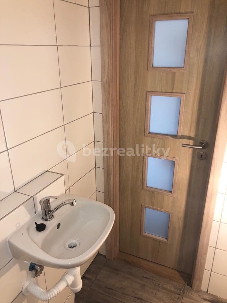 Prenájom bytu 2-izbový 37 m², Barrandova, Ústí nad Labem, Ústecký kraj Prenájom bytu 2-izbový 37 m², Barrandova, Ústí nad Labem, Ústecký kraj