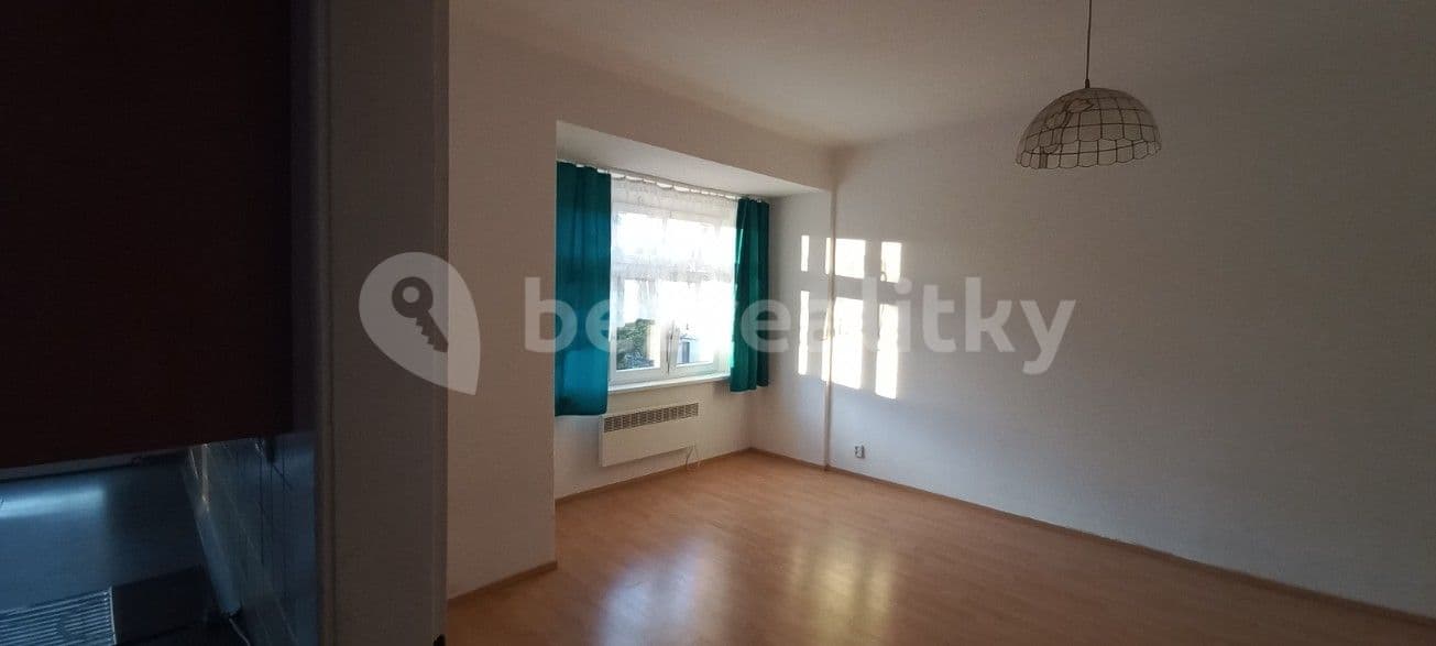 Prenájom bytu 1-izbový 33 m², Počernická, Praha, Praha