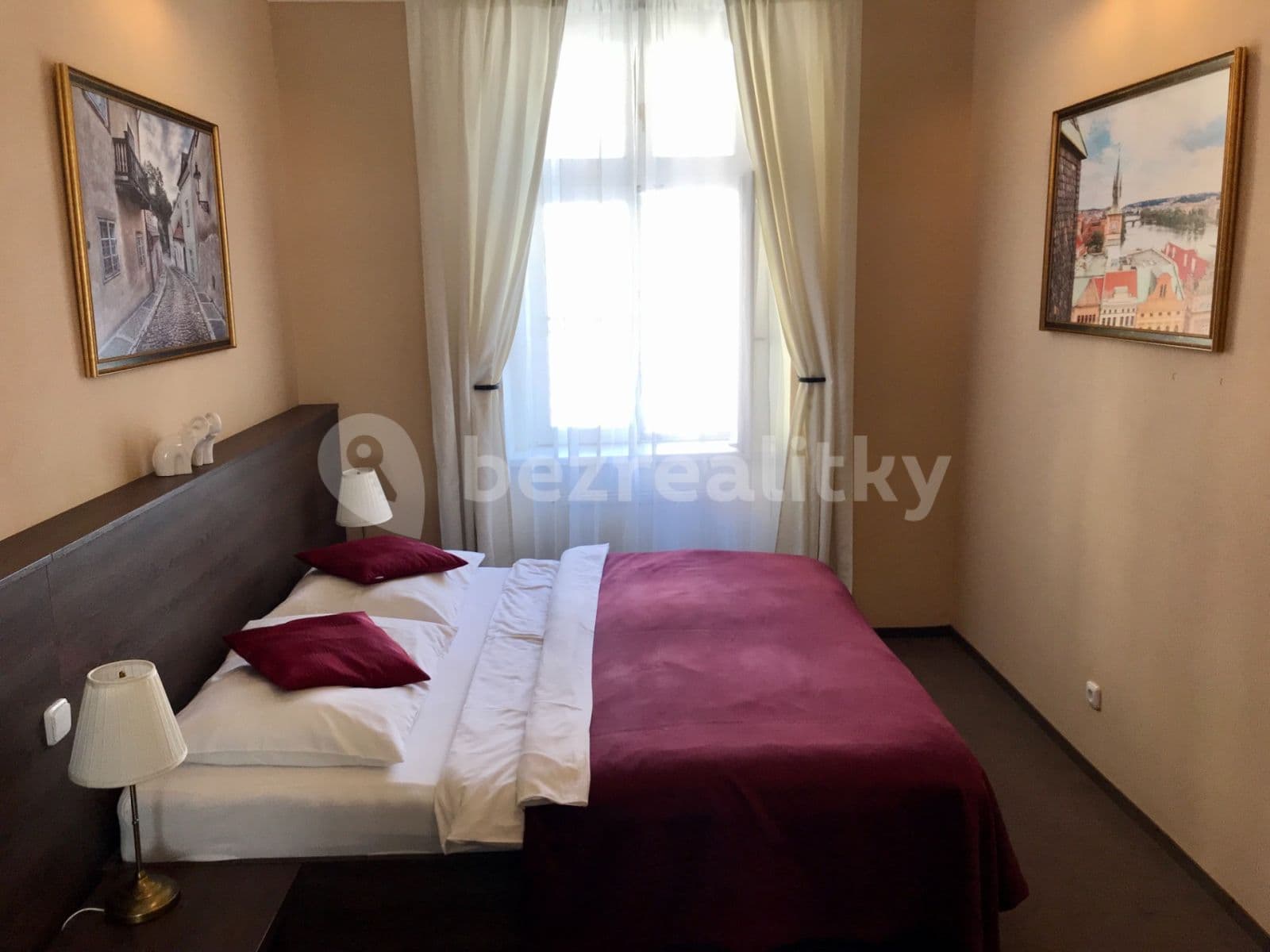 Prenájom bytu 2-izbový 72 m², Milady Horákové, Praha, Praha Prenájom bytu 2-izbový 72 m², Milady Horákové, Praha, Praha