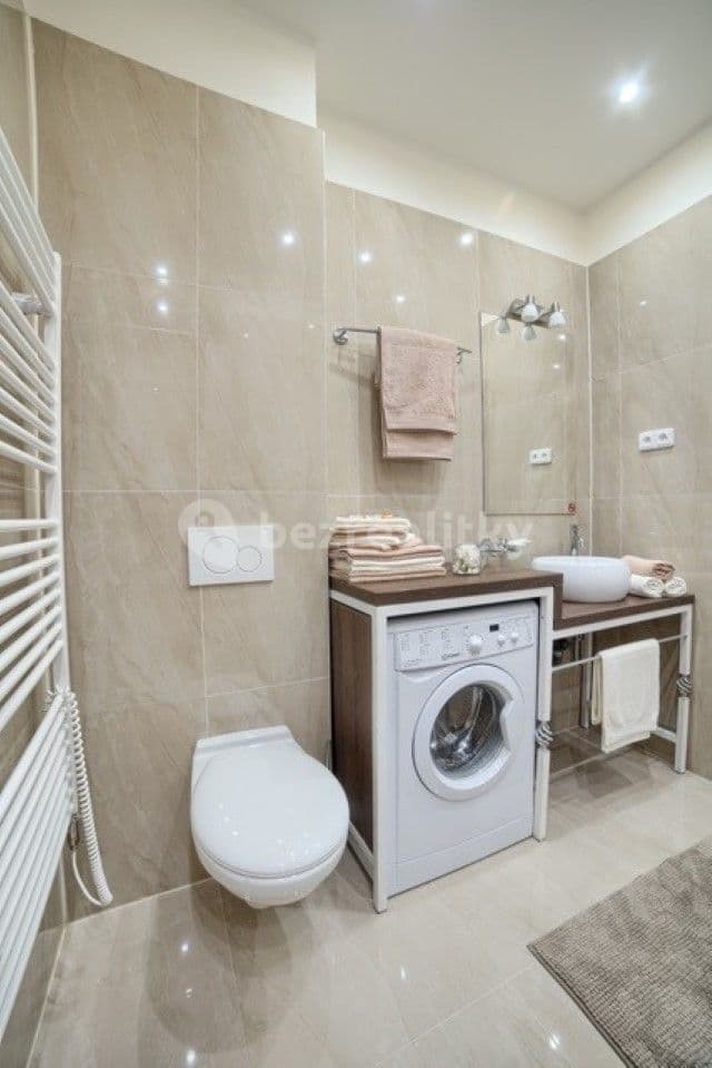 Prenájom bytu 2-izbový 72 m², Milady Horákové, Praha, Praha Prenájom bytu 2-izbový 72 m², Milady Horákové, Praha, Praha