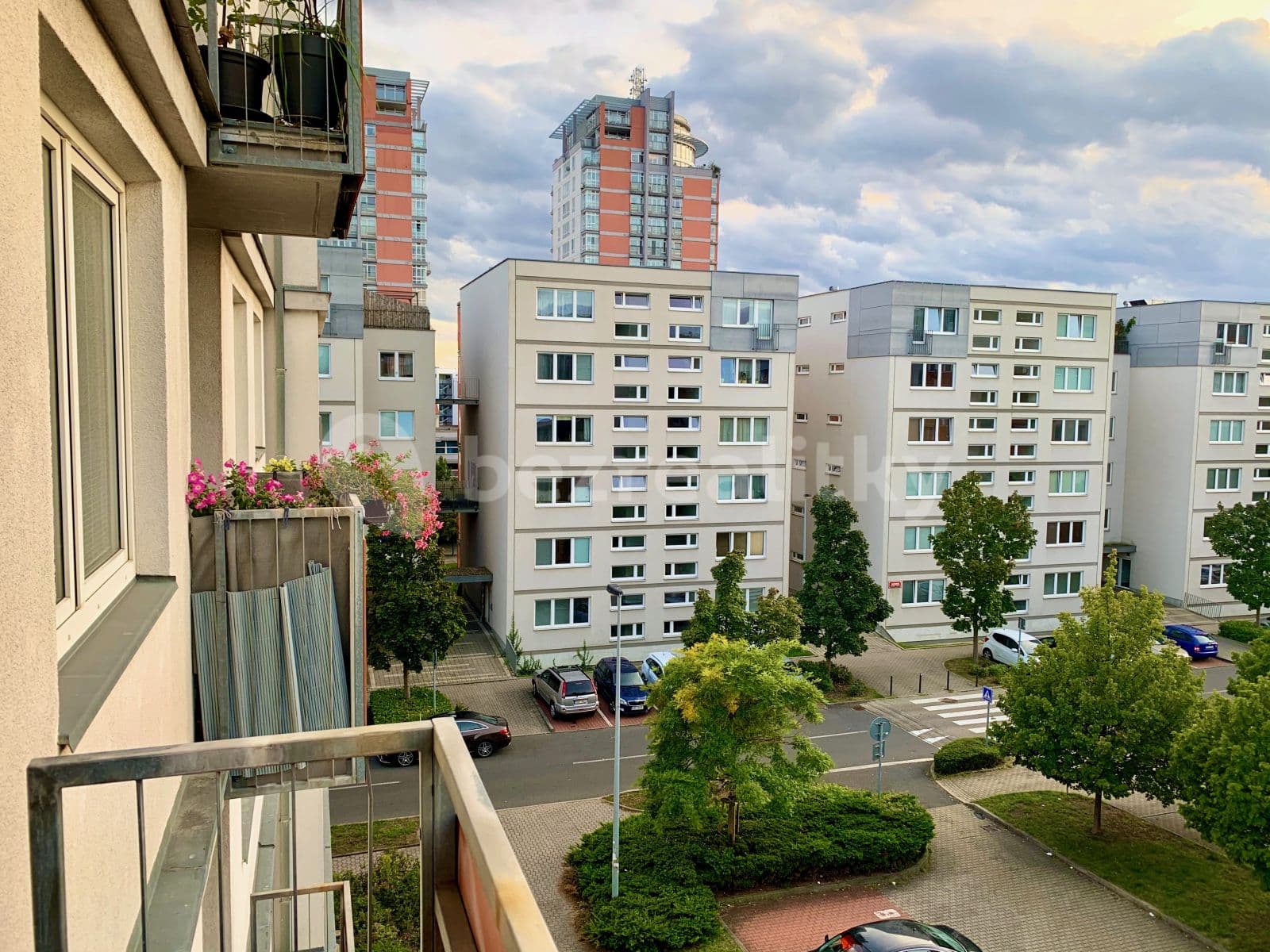 Prenájom bytu 2-izbový 62 m², Žateckých, Praha, Praha Prenájom bytu 2-izbový 62 m², Žateckých, Praha, Praha