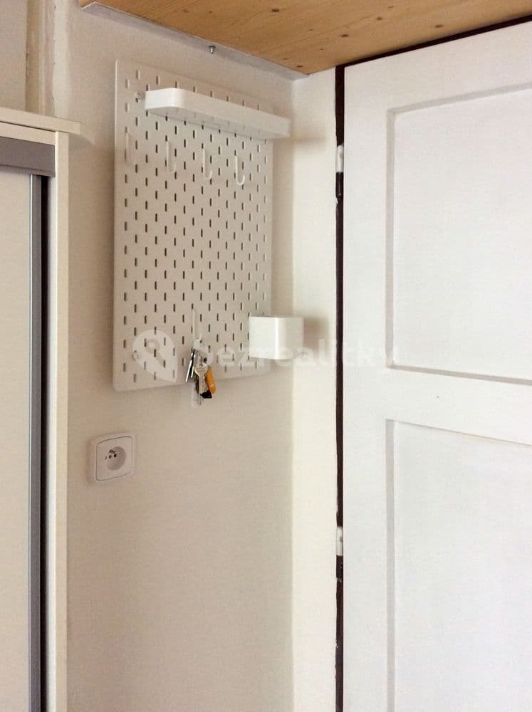 Prenájom bytu Garsoniéra 20 m², Počátecká, Praha, Praha Prenájom bytu Garsoniéra 20 m², Počátecká, Praha, Praha