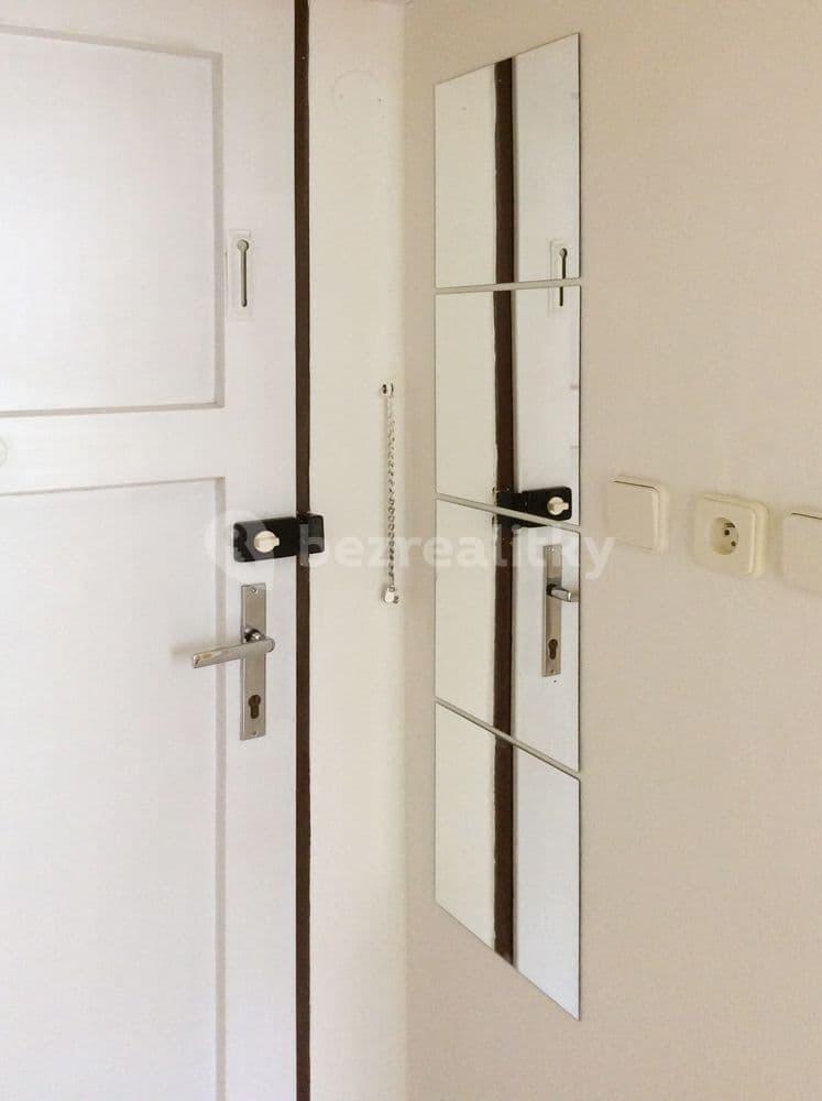 Prenájom bytu Garsoniéra 20 m², Počátecká, Praha, Praha Prenájom bytu Garsoniéra 20 m², Počátecká, Praha, Praha