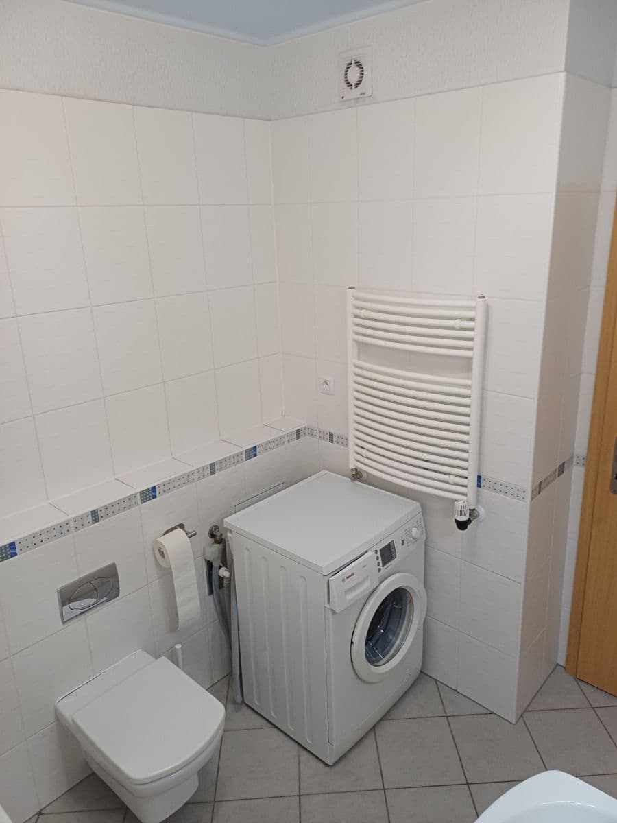Prenájom bytu 2-izbový 52 m², Zakšínská, Praha, Praha Prenájom bytu 2-izbový 52 m², Zakšínská, Praha, Praha