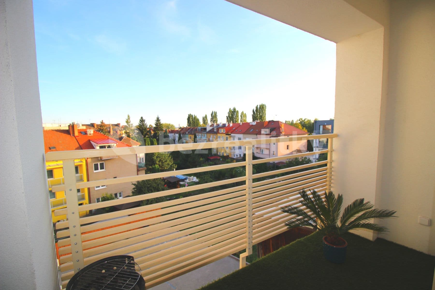 Prenájom bytu 3-izbový 81 m², Bendlova, Brno, Jihomoravský kraj Prenájom bytu 3-izbový 81 m², Bendlova, Brno, Jihomoravský kraj