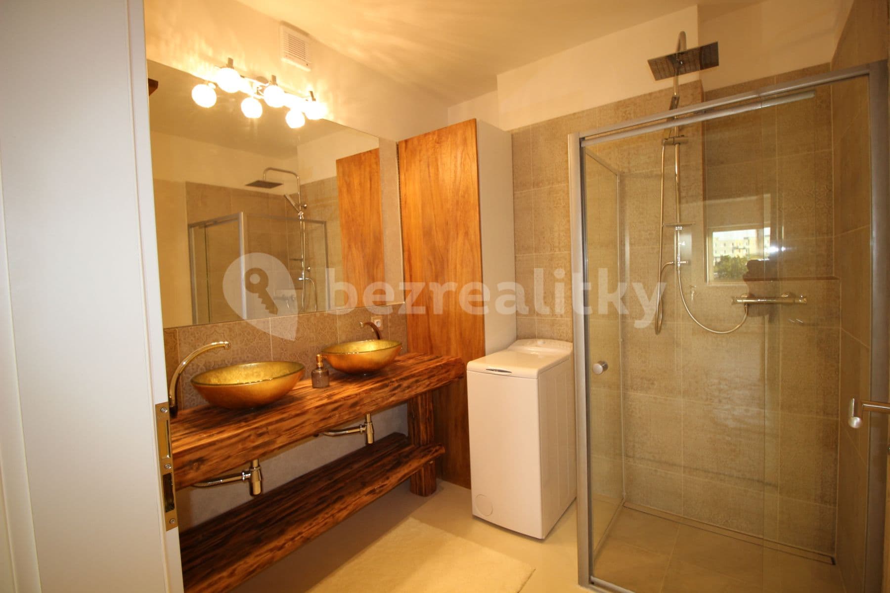 Prenájom bytu 3-izbový 81 m², Bendlova, Brno, Jihomoravský kraj Prenájom bytu 3-izbový 81 m², Bendlova, Brno, Jihomoravský kraj