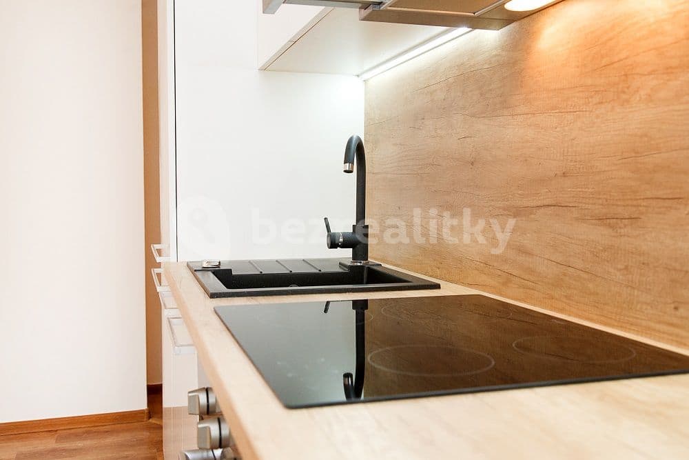 Prenájom bytu 2-izbový 41 m², Sokolovská, Ostrava, Moravskoslezský kraj Prenájom bytu 2-izbový 41 m², Sokolovská, Ostrava, Moravskoslezský kraj