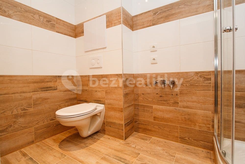 Prenájom bytu 2-izbový 41 m², Sokolovská, Ostrava, Moravskoslezský kraj Prenájom bytu 2-izbový 41 m², Sokolovská, Ostrava, Moravskoslezský kraj