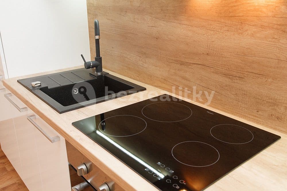 Prenájom bytu 2-izbový 41 m², Sokolovská, Ostrava, Moravskoslezský kraj Prenájom bytu 2-izbový 41 m², Sokolovská, Ostrava, Moravskoslezský kraj